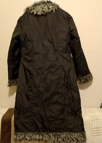 Kürk Detaylı Siyah Uzun Kadın Kaban - Görsel 3