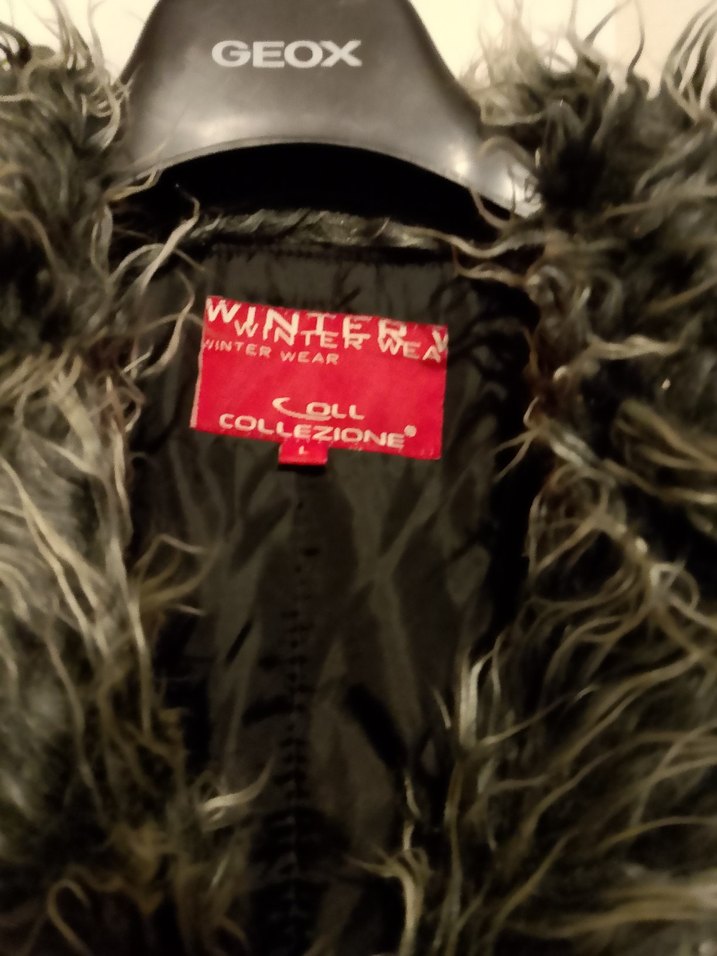 Kürk Detaylı Siyah Uzun Kadın Kaban - Görsel 4