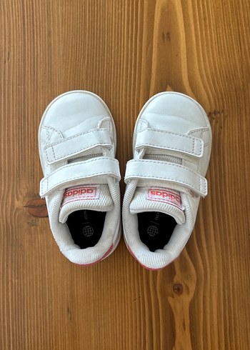 Beyaz Adidas Kız Çocuk Spor Ayakkabı - Görsel 4