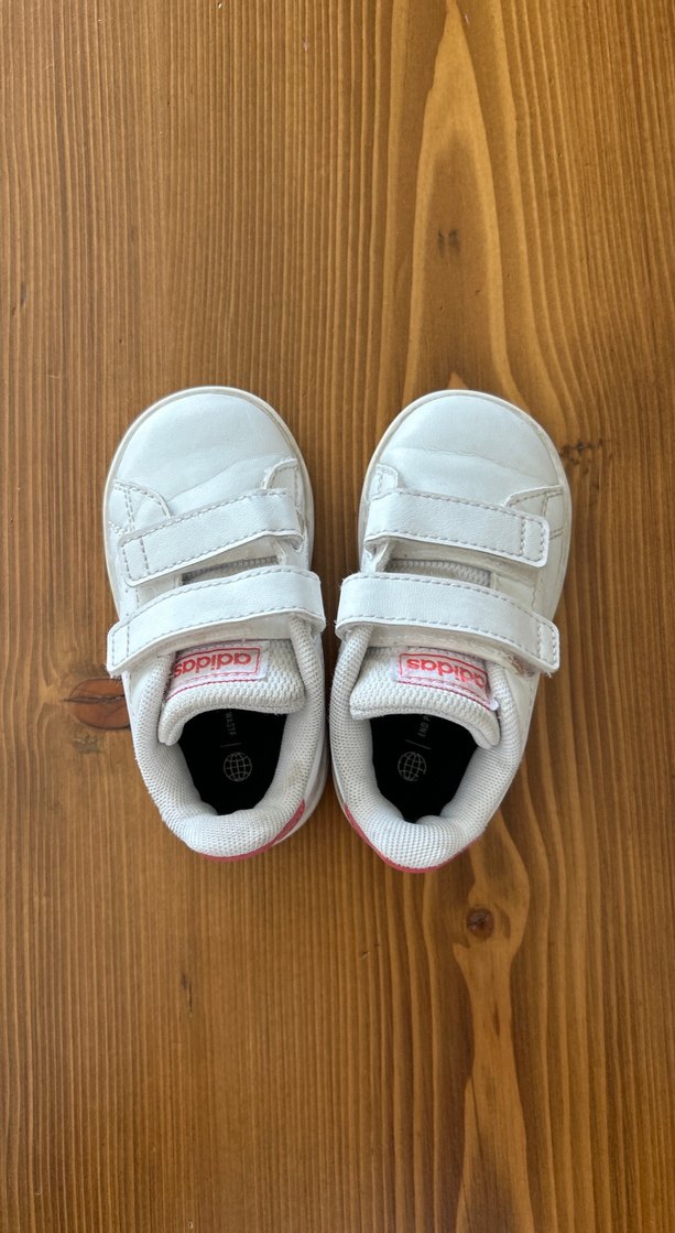 Beyaz Adidas Kız Çocuk Spor Ayakkabı - Görsel 4