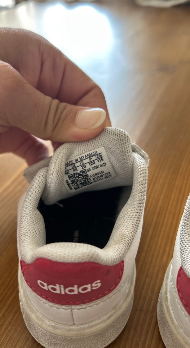 Beyaz Adidas Kız Çocuk Spor Ayakkabı - Görsel 3