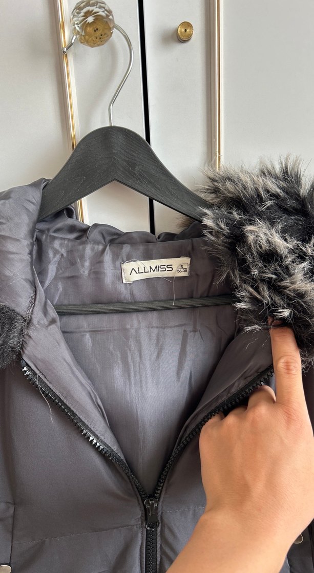 Gri Uzun Kadın Kışlık Mont Kürklü Kapüşonlu - Görsel 2