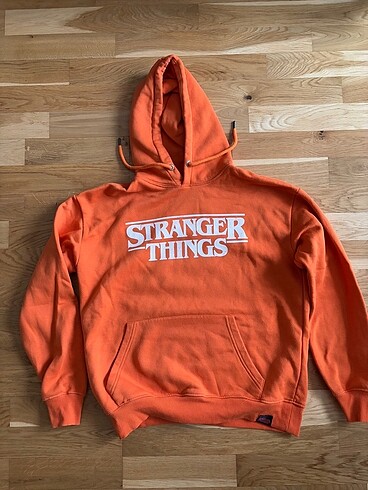 Lisanslı Stranger Thinks Hoodie