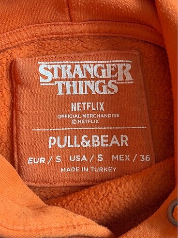 s Beden Lisanslı Stranger Thinks Hoodie