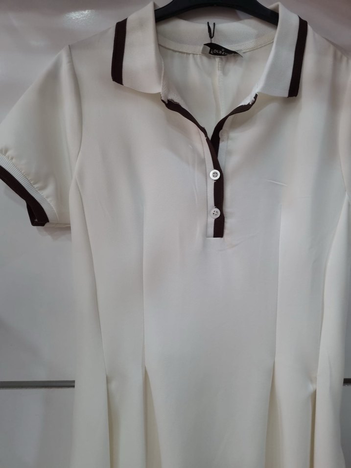 Düğmeli Beyaz V Yaka Mini Elbise - Görsel 3