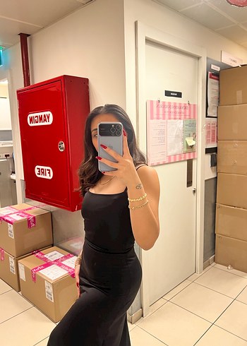 Siyah İnce Askılı Uzun Kadın Elbise - Görsel 3