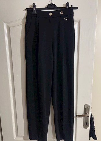 Düğmeli Siyah Kadın Kumaş Pantolon - Görsel 2