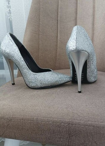 Diğer Gümüş stiletto