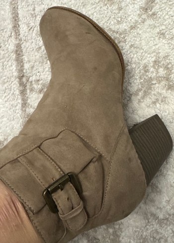 Kadın Bot - Görsel 2