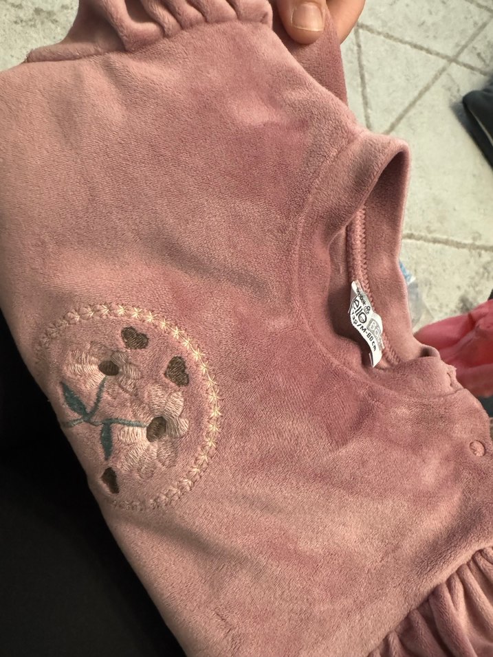 Kız Bebek Pembe Nakışlı Fırfırlı Takım - Görsel 3