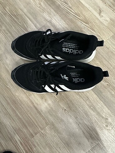 Orjinal adidas