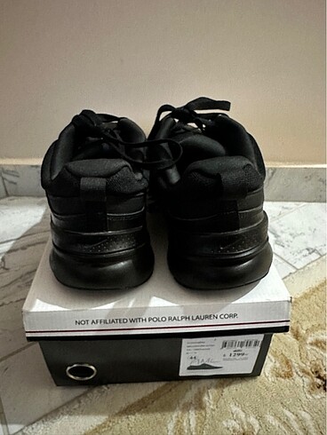 42.5 Beden Siyah Nike Spor Ayakkabı