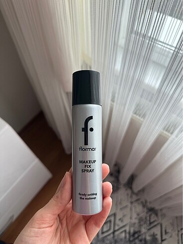 Flormar sabitleyici sprey