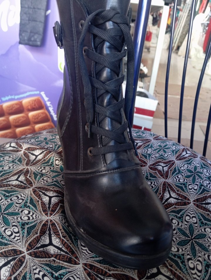 Kadın Siyah Deri Fermuarlı Biker Dolgu Topuk Bot - Görsel 3