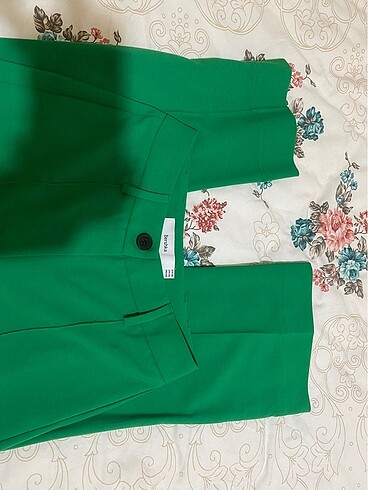 Bershka Pantolon