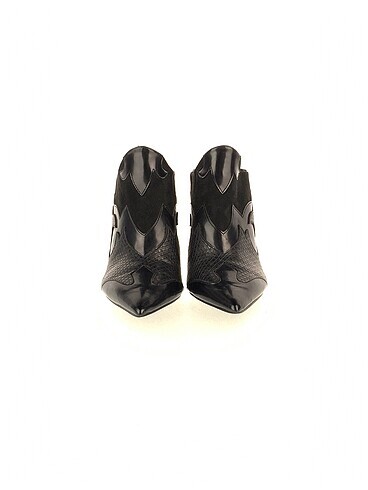 37 Beden Zara Stiletto %70 İndirimli.