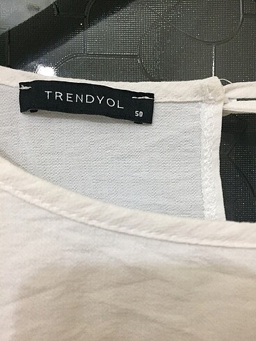 50 Beden TRENDYOL CURVE VOLANLI BLUZ