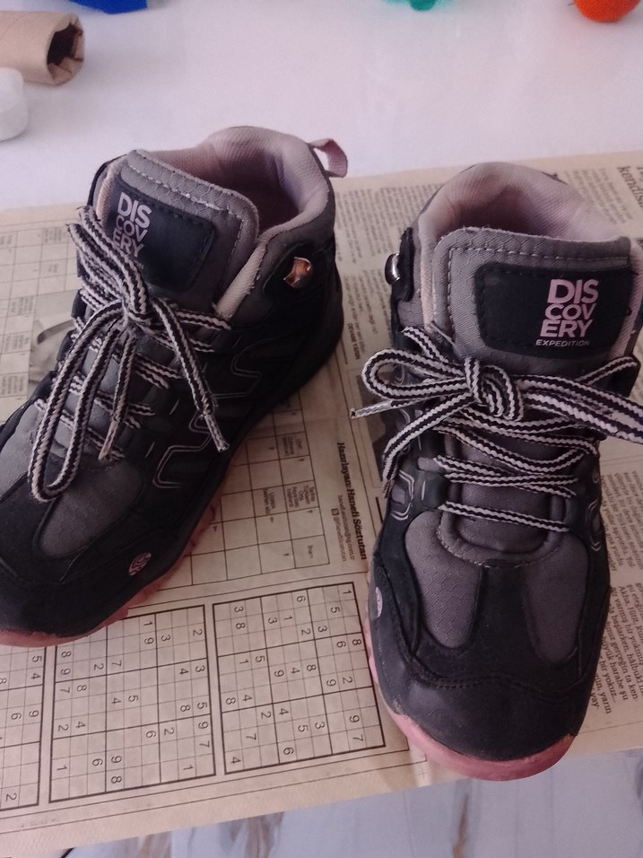 Gri Bağcıklı Erkek Çocuk Botu - Görsel 3