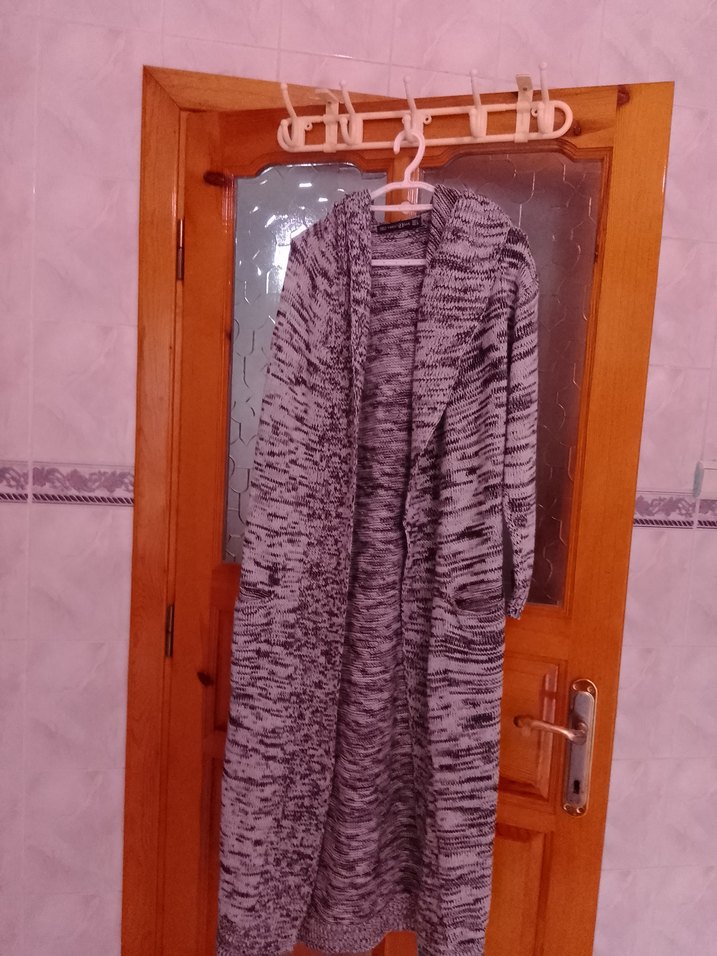 Gri Uzun Örgü Kadın Hırka - Görsel 4