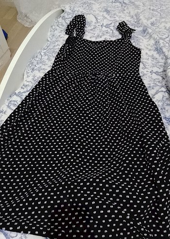 Siyah Puantiyeli V Yaka Düğmeli Uzun Elbise - Görsel 3