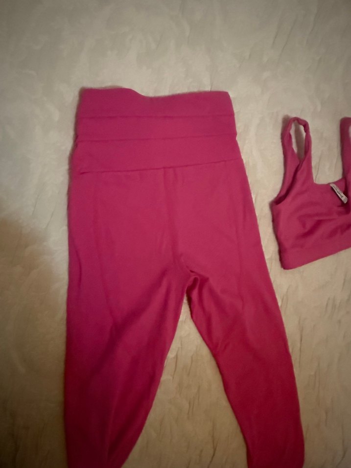 Koyu Pembe Spor Takım - Görsel 3