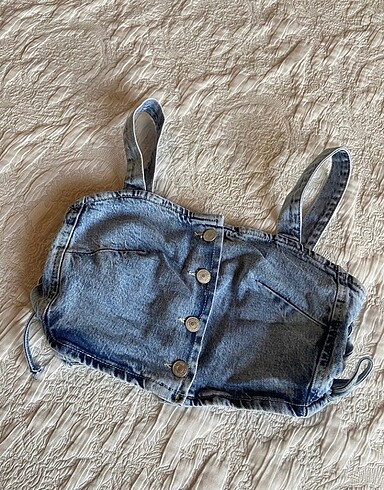 Dilvin kot crop