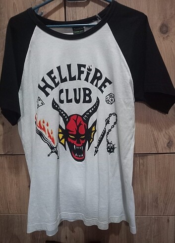 Strangers things hellfire Clup köstebek t-shirt 