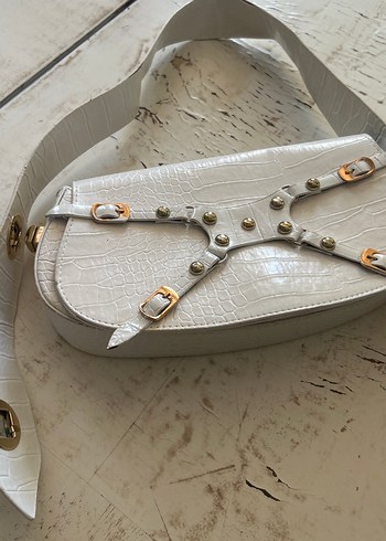 Kemerli Beyaz Yılan Derisi Desenli Kadın Çanta - Görsel 8