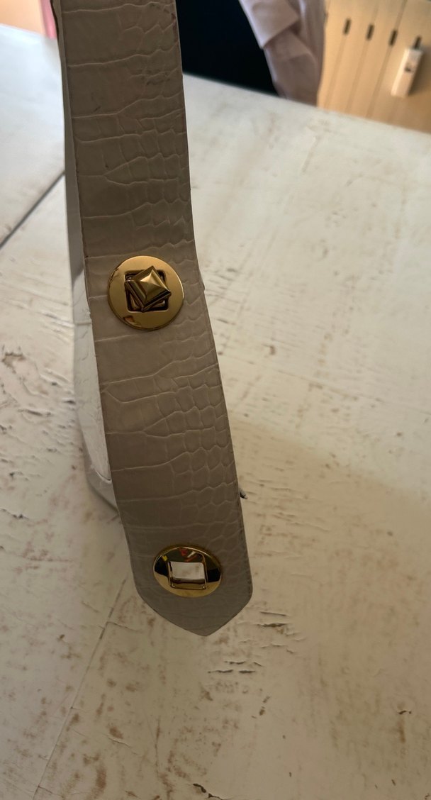 Kemerli Beyaz Yılan Derisi Desenli Kadın Çanta - Görsel 3