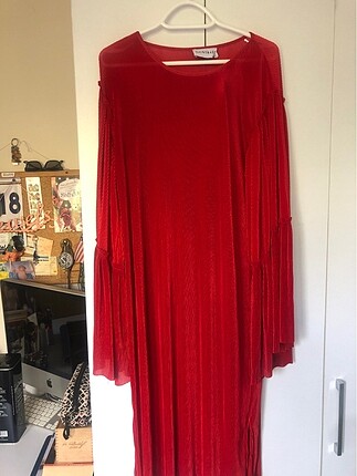 Kırmızı jarse elbise