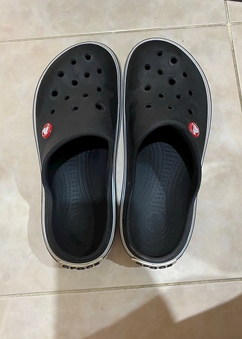 Crocs 38