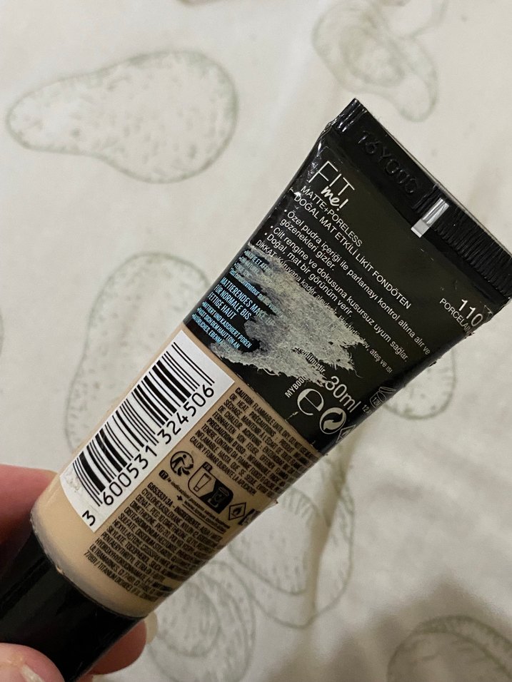 Maybelline Fit Me Mat Fondöten 110 Beige - Görsel 2
