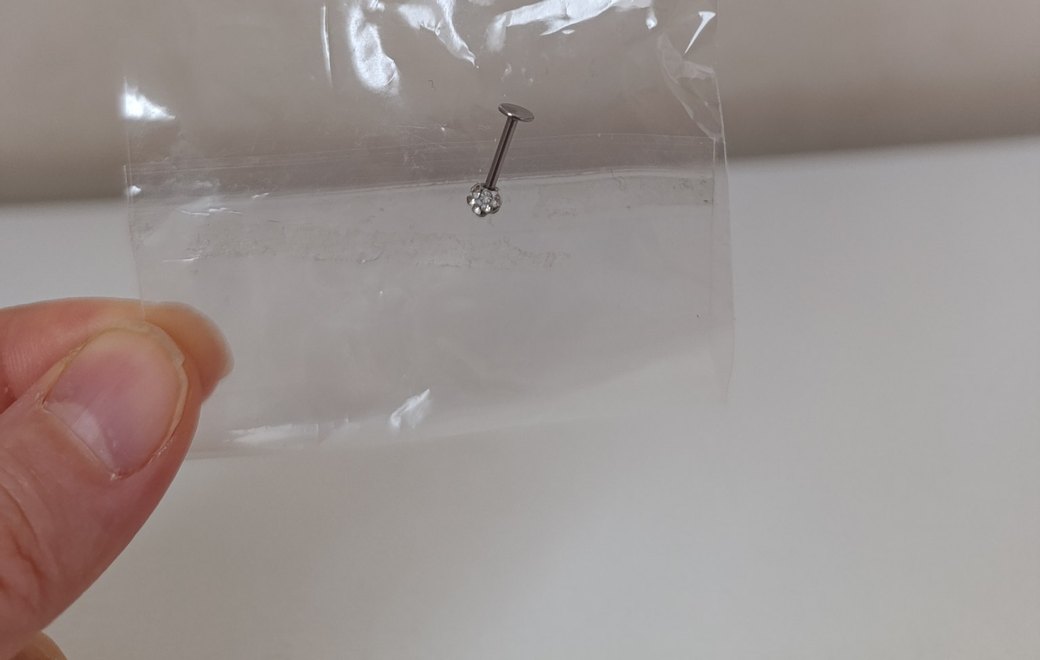 Zirkon Taşlı Tragus Piercing - Görsel 3