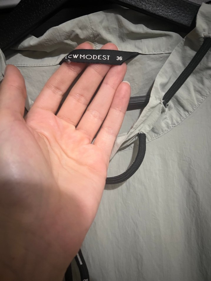 Gri Midi Kadın Yağmurluk - Görsel 3