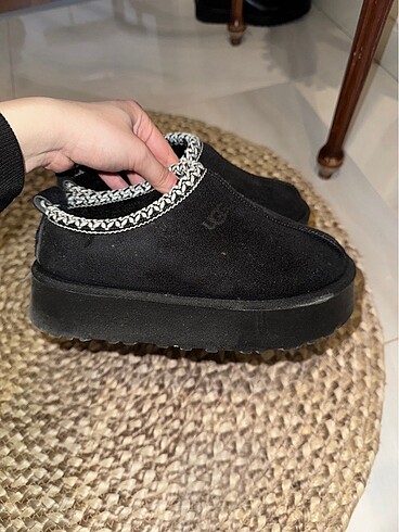 39 Beden siyah Renk Ugg taz