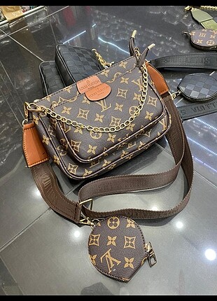 Louis Vuitton Askılı Çanta