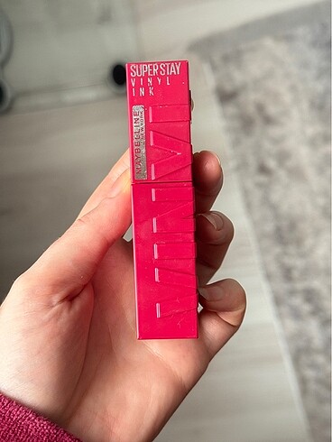 Beden bordo Renk Maybelline Vinly Unrivaled Ruj 30