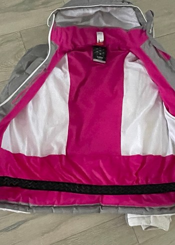 Gri Kapüşonlu Kış Montu - Görsel 5