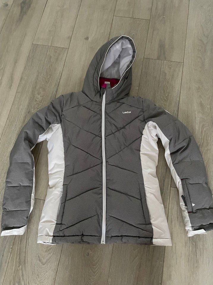 Gri Kapüşonlu Kış Montu - Görsel 2