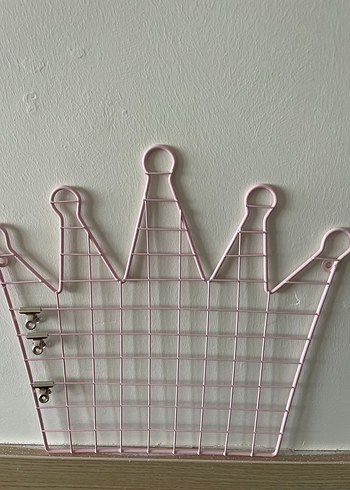 Pembe Taç Tasarımlı Pano - Görsel 3