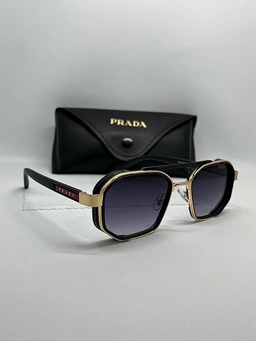 PRADA Güneş Gözlüğü