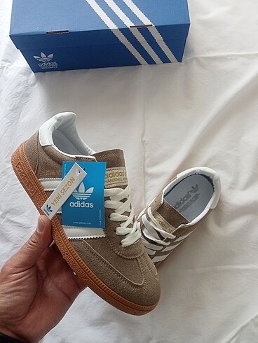 37 Beden Adidas SPEAZİAL