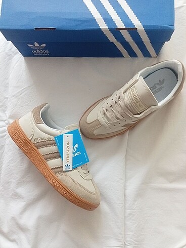 Adidas speazial