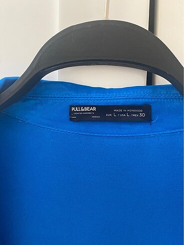 m Beden Pull Bear mavi saten elbise