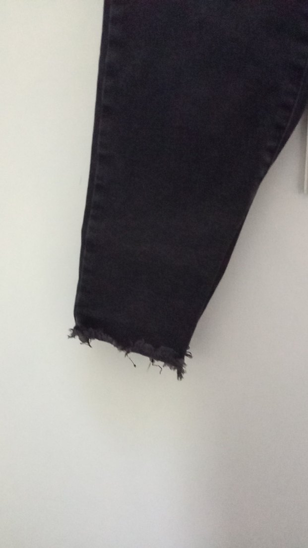 Siyah Kemerli Dar Kesim Kadın Kot Pantolon - Görsel 3