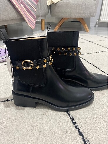 38 Beden Zara bot