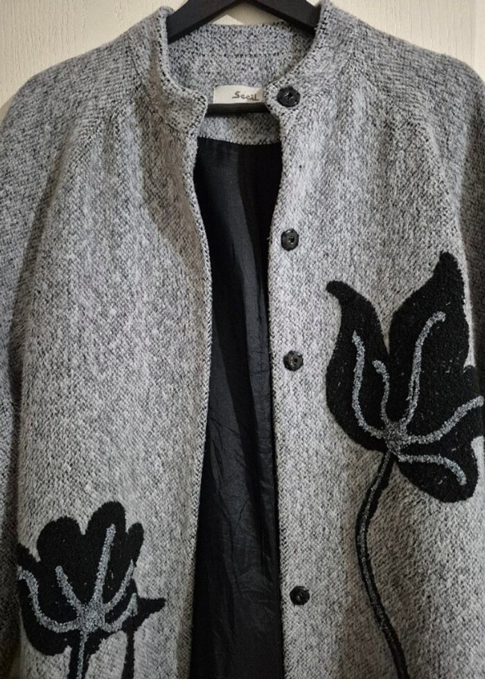 Gri Nakışlı Uzun Kaban - Görsel 2