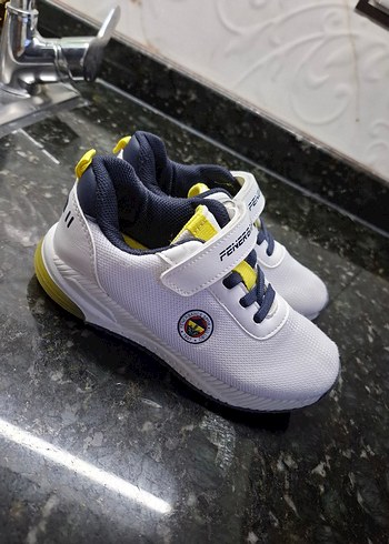 Kinetix Fenerbahçeli lisanslı spor ayakkabı