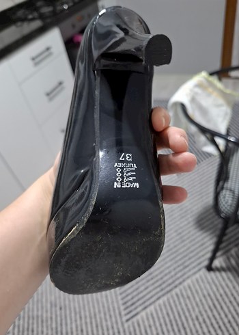 Parlak Siyah Rugan Stiletto Topuklu Kadın Ayakkabı - Görsel 3