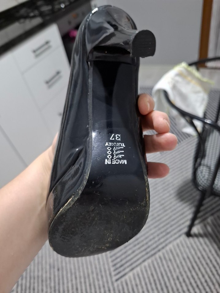 Parlak Siyah Rugan Stiletto Topuklu Kadın Ayakkabı - Görsel 3